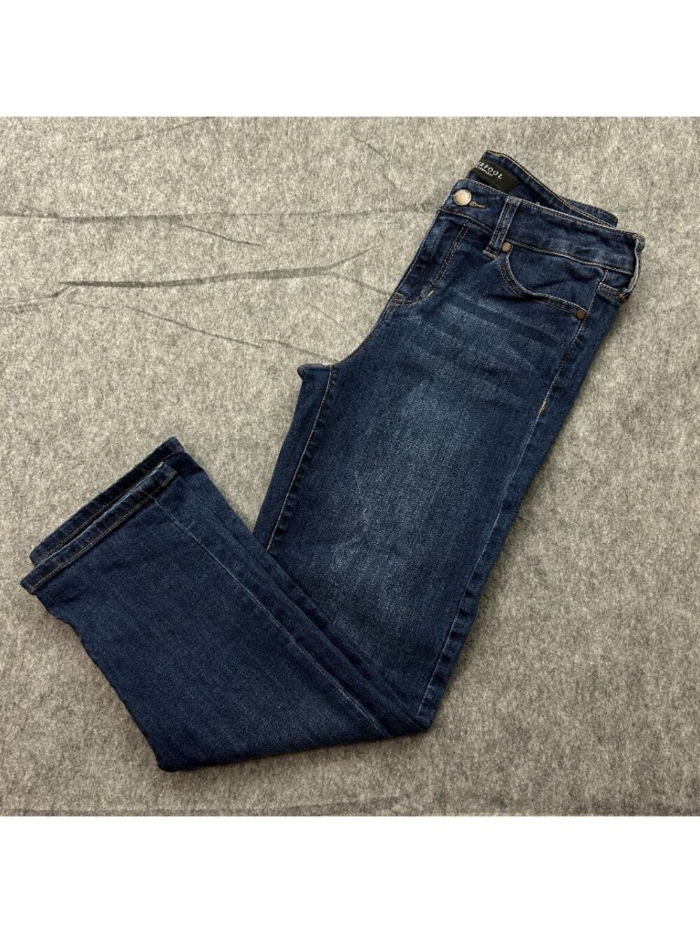 Liverpool Michelle Capri Jeans Women's Size 2/ 26 Montauk Mid Blue Denim